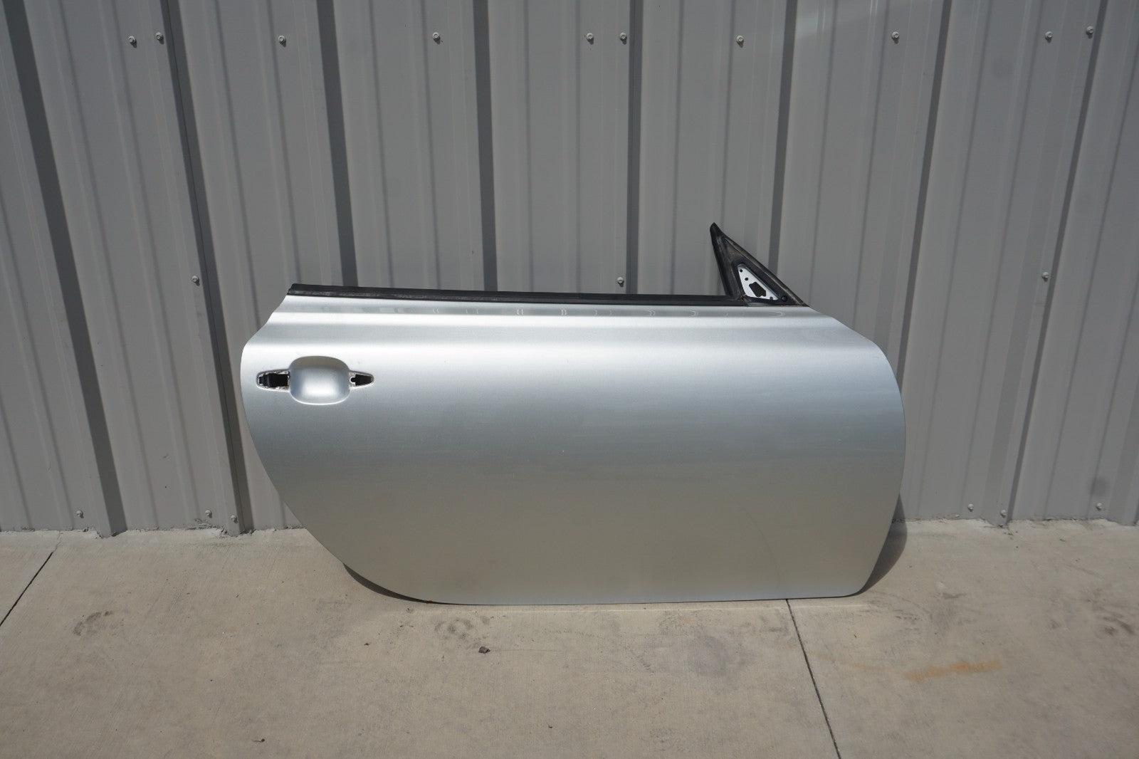 2002 - 2010 LEXUS SC430 FRONT RIGHT DRIVER SIDE DOOR SHELL OEM