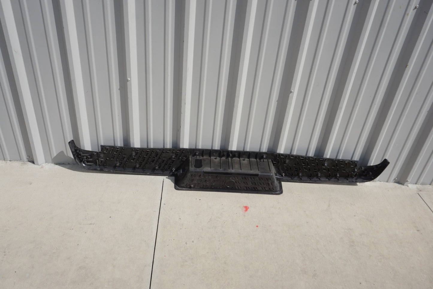 2016 - 2019 NISSAN Titan XD Rear Bumper Step Pad 85081-EZ00B OEM