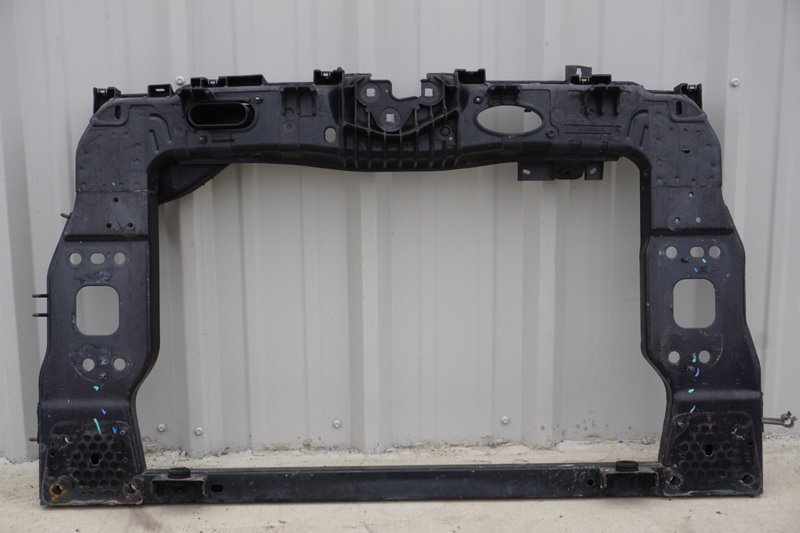 2014 - 2020 Fiat 500L Radiator Support Core 68307073AA OEM
