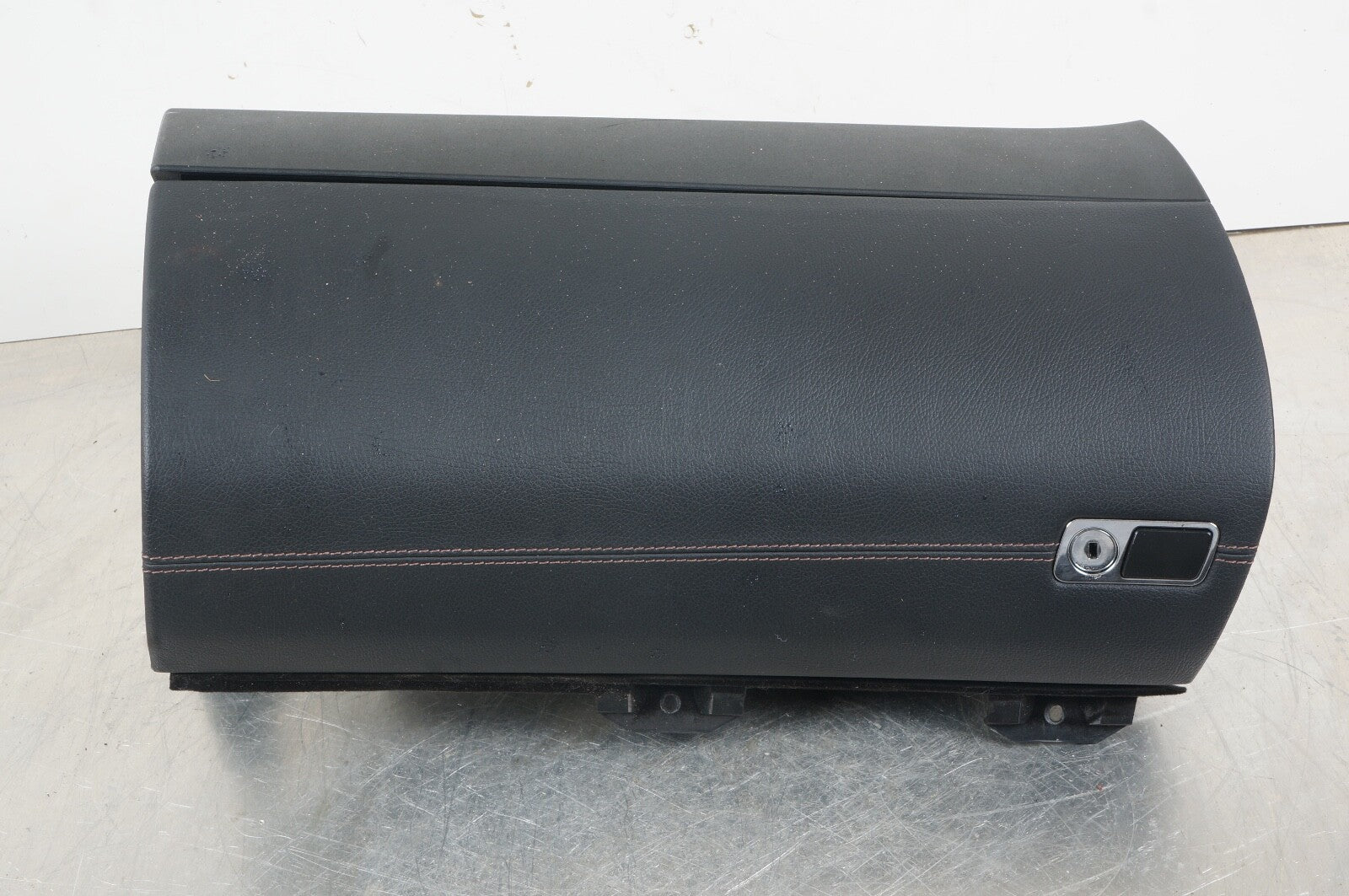 10-13 Mercedes W221 S550 S400 Dash Board Dashboard Glove Box Compartment Designo