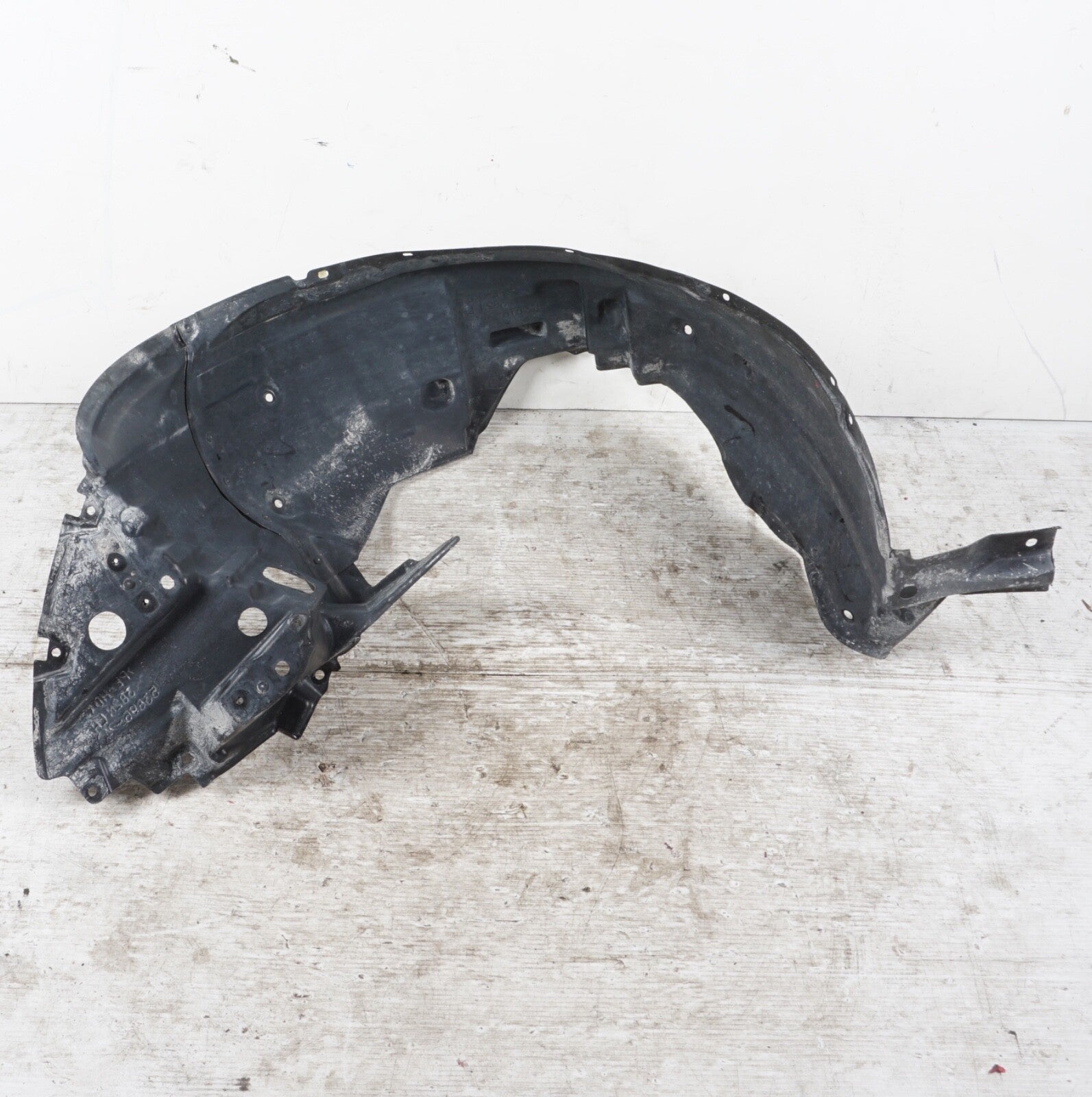 2002 - 2010 Lexus SC430 Z40 Fender Liner Front Left Driver Side
