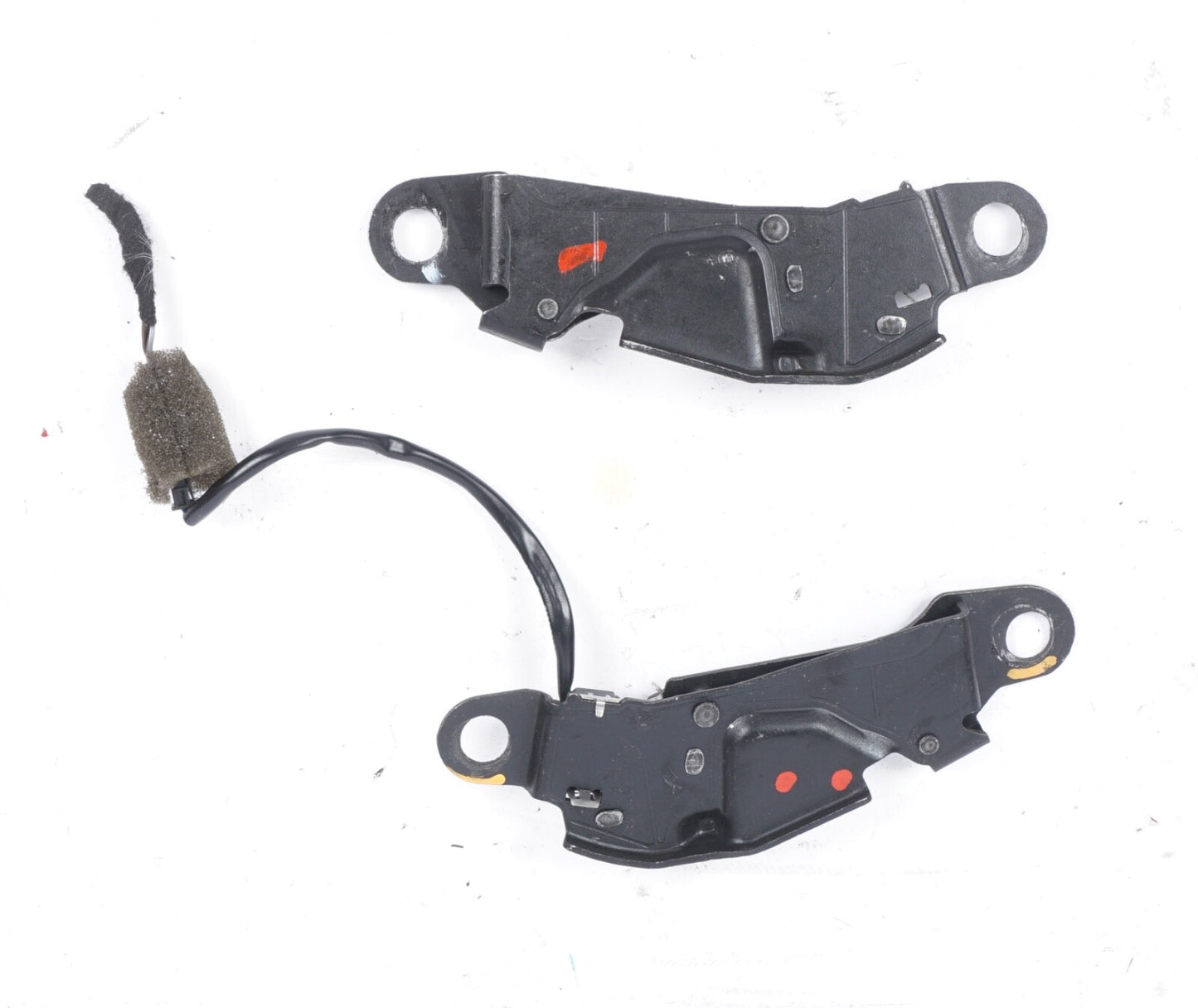 2003 - 2006 MERCEDES SL500 R230 ROADSTER LEFT & RIGHT UPPER ROOF LOCK STRIKERS