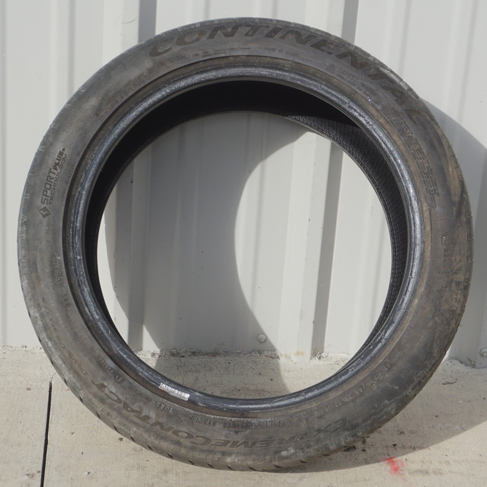 Used 225/45ZR17 Continental ExtremeContact DWS06 91W - 5/32