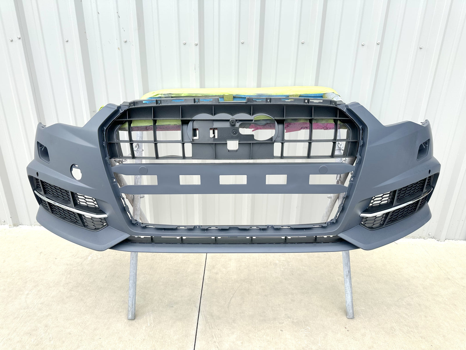 2018 AUDI A6 C7 S6 S-line Front Bumper Cover With Side Grilles
