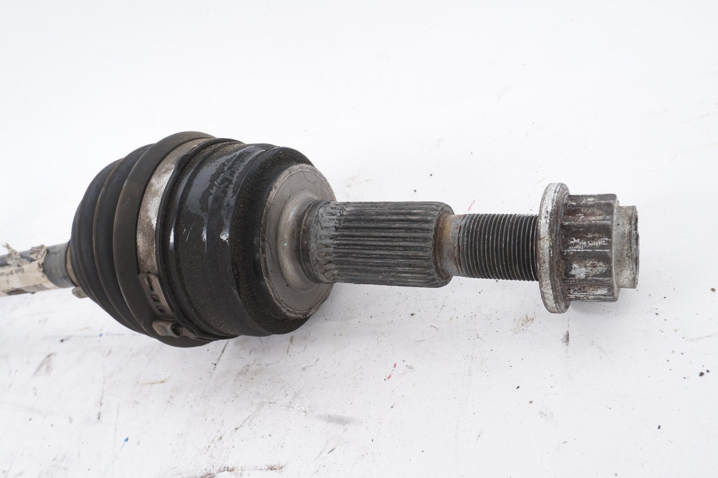 11-18 Porsche Cayenne 958 4.8l Front Left Driver Side Axle Shaft OEM