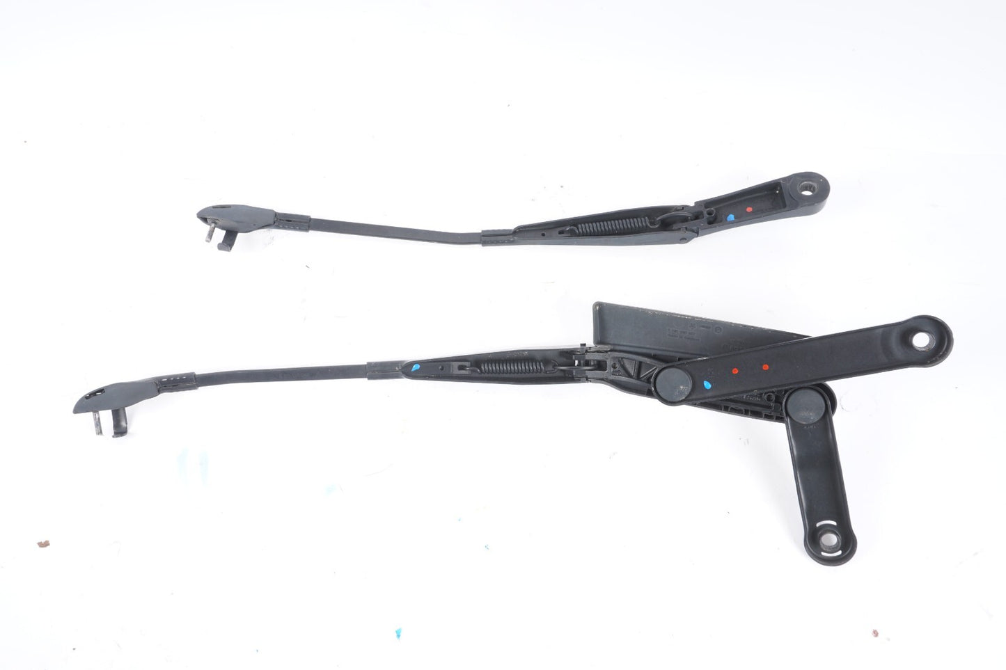 11-18 Porsche Cayenne 958 Front Windshield Wiper Arm Left & Right OEM