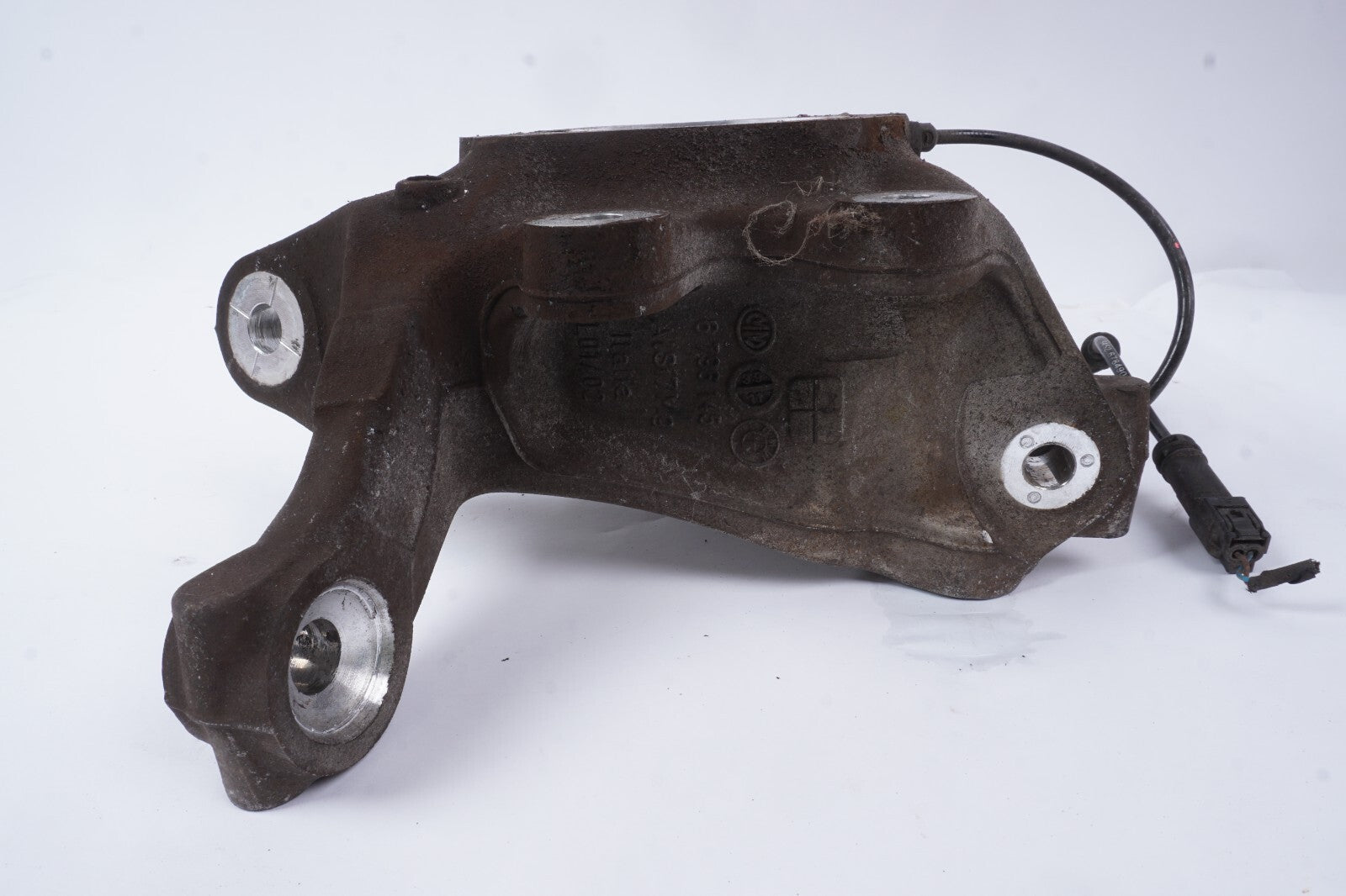 2012 - 2018 BMW 650i 640i Rear Left Spindle Knuckle Wheel Bearing Housing  OEM
