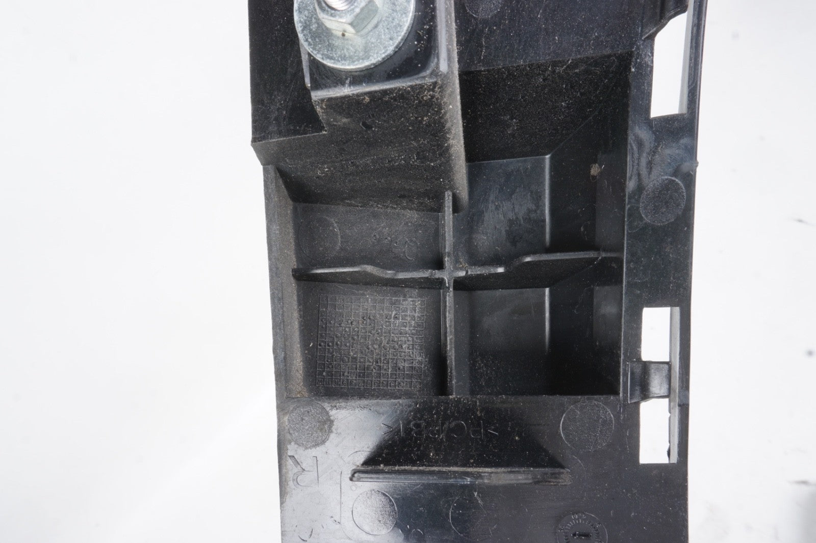 2008 - 2015 Mercedes C250 Rear Left And Right Bumper Bracket OEM