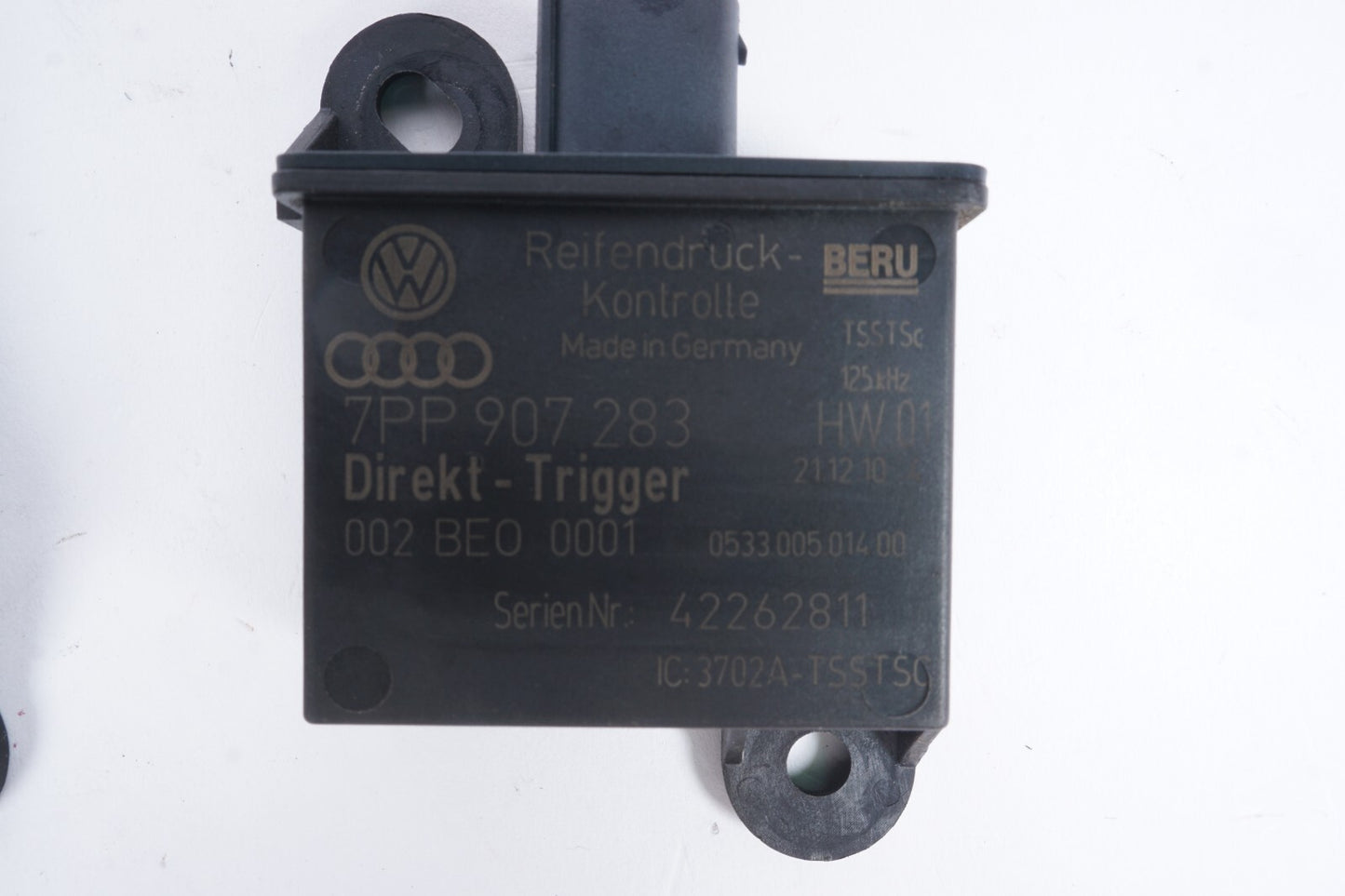 11-18 Porsche Cayenne Tire Pressure Monitor Sensor Module TPMS Set Of 2 OEM