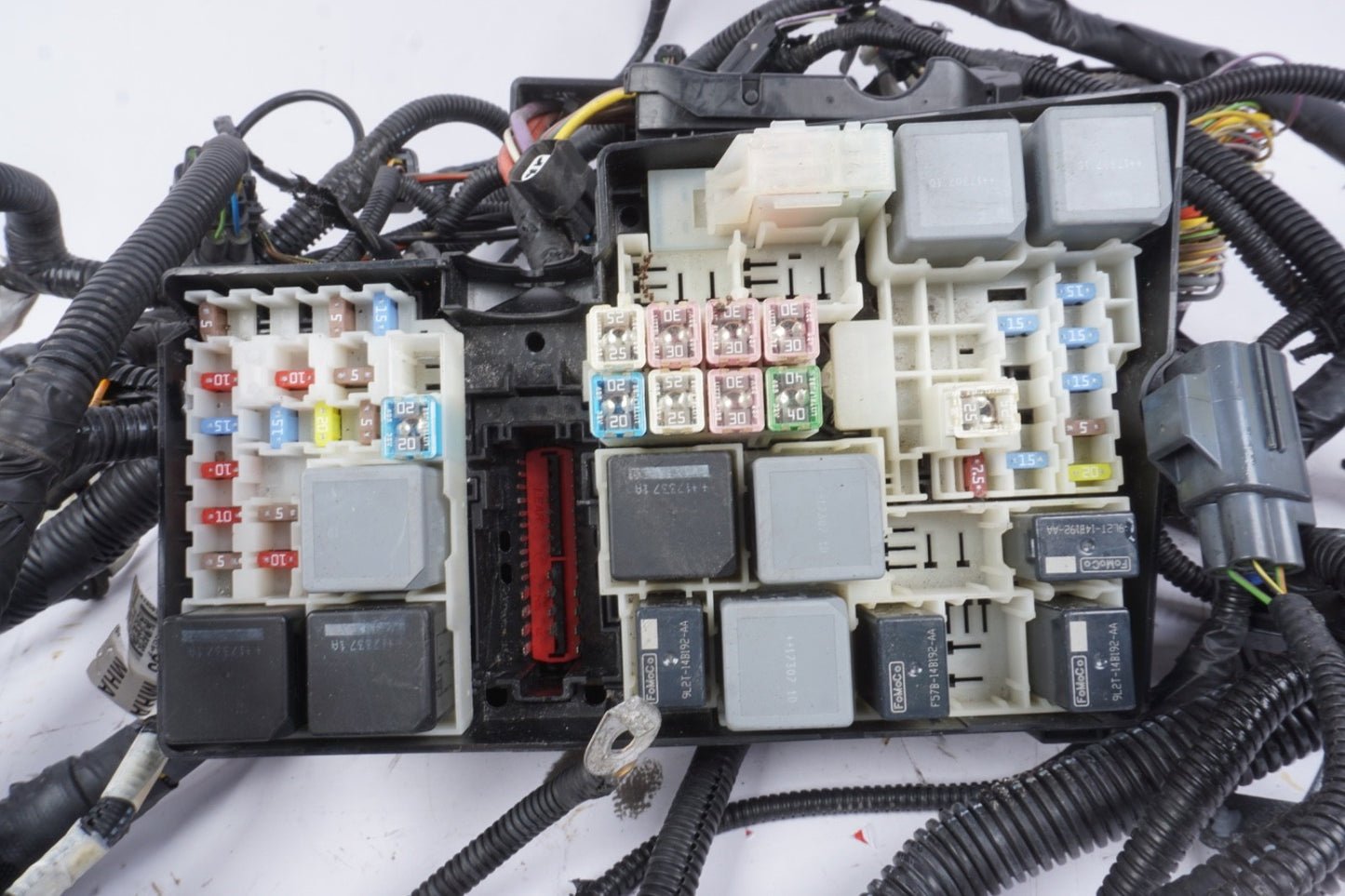 2015 - 2018 FORD FOCUS 1.0 ENGINE WIRING LOOM FUSEBOX F1FT14K733FZA
