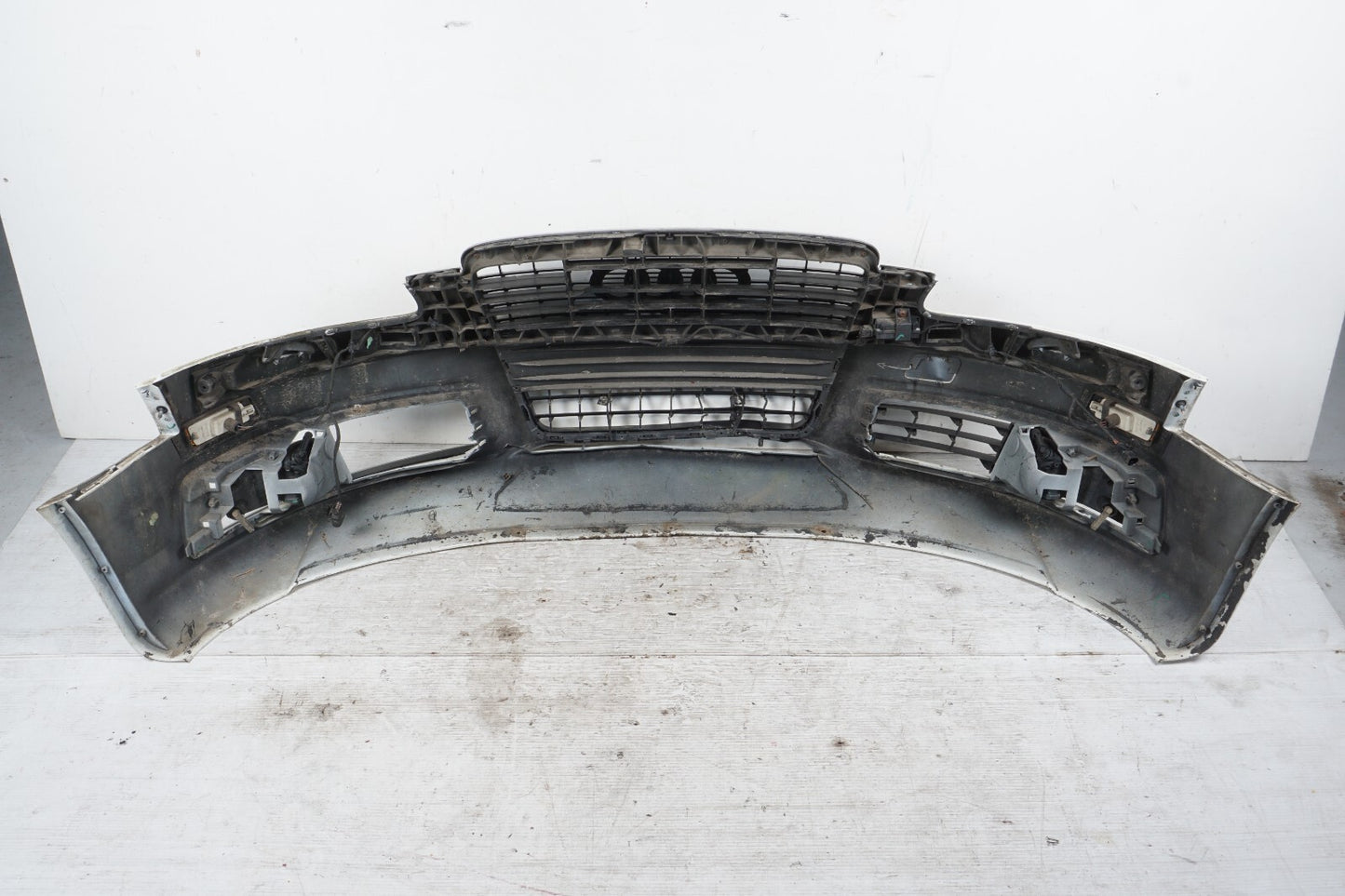 2009 - 2011 Audi A6 Front Bumper Cover Assembly OEM