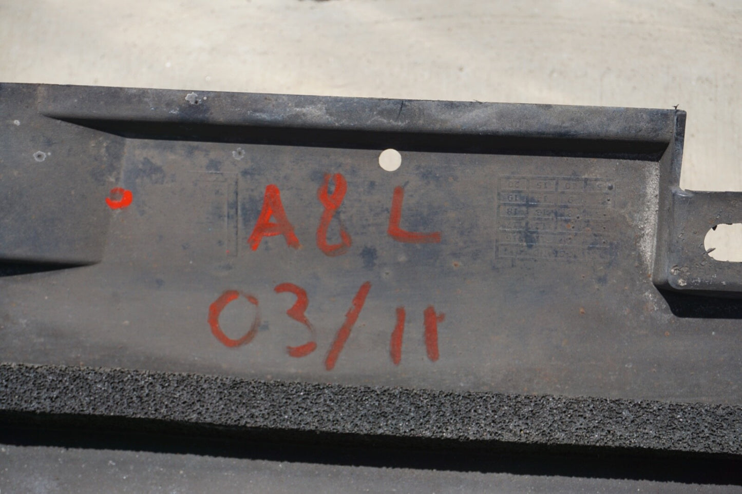 2011 - 2014 AUDI A8 L LEFT DRIVER SIDE SKIRT ROCKER PANEL MOLDING OEM 4H4853855B