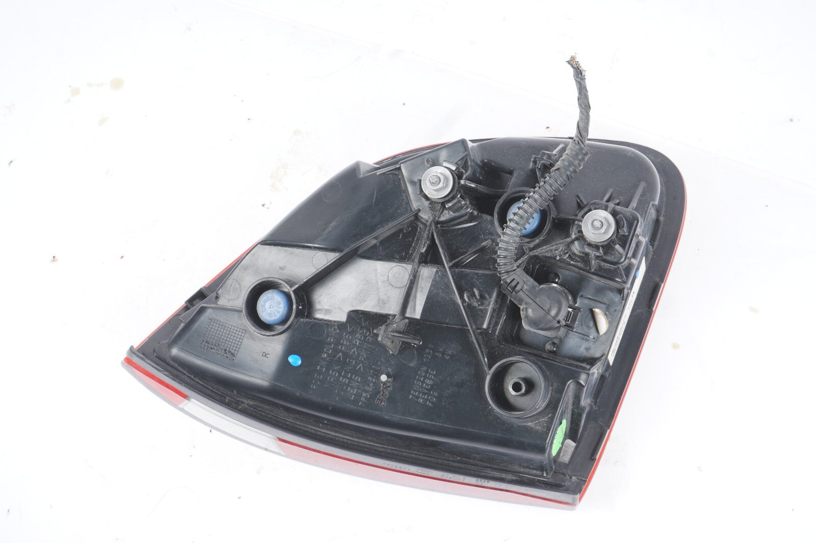 2011-2014 Porsche Cayenne 958 Right Passenger Side Inner Tail Light Lamp OEM