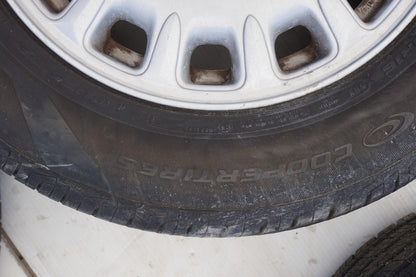 1987 - 1993 Cadillac Allante ALLOY WHEEL RIM & TIRE 225/60R16 OEM