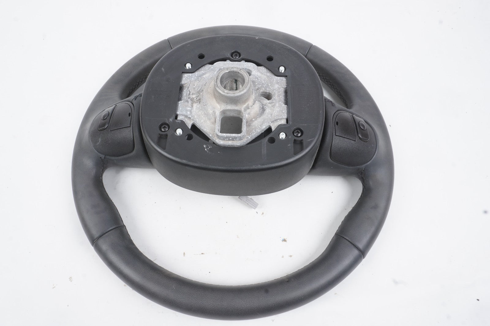 2018-2023 Jeep Renegade Steering Wheel OEM