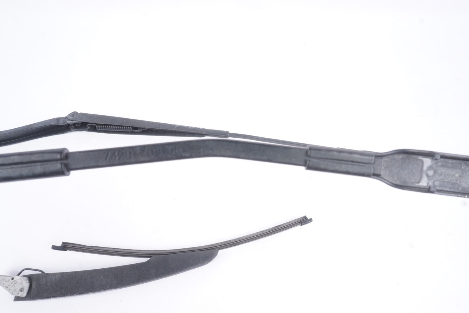 2018 - 2023 BMW X2 28I F39 - Right & Left Windshield Wiper ARM SET