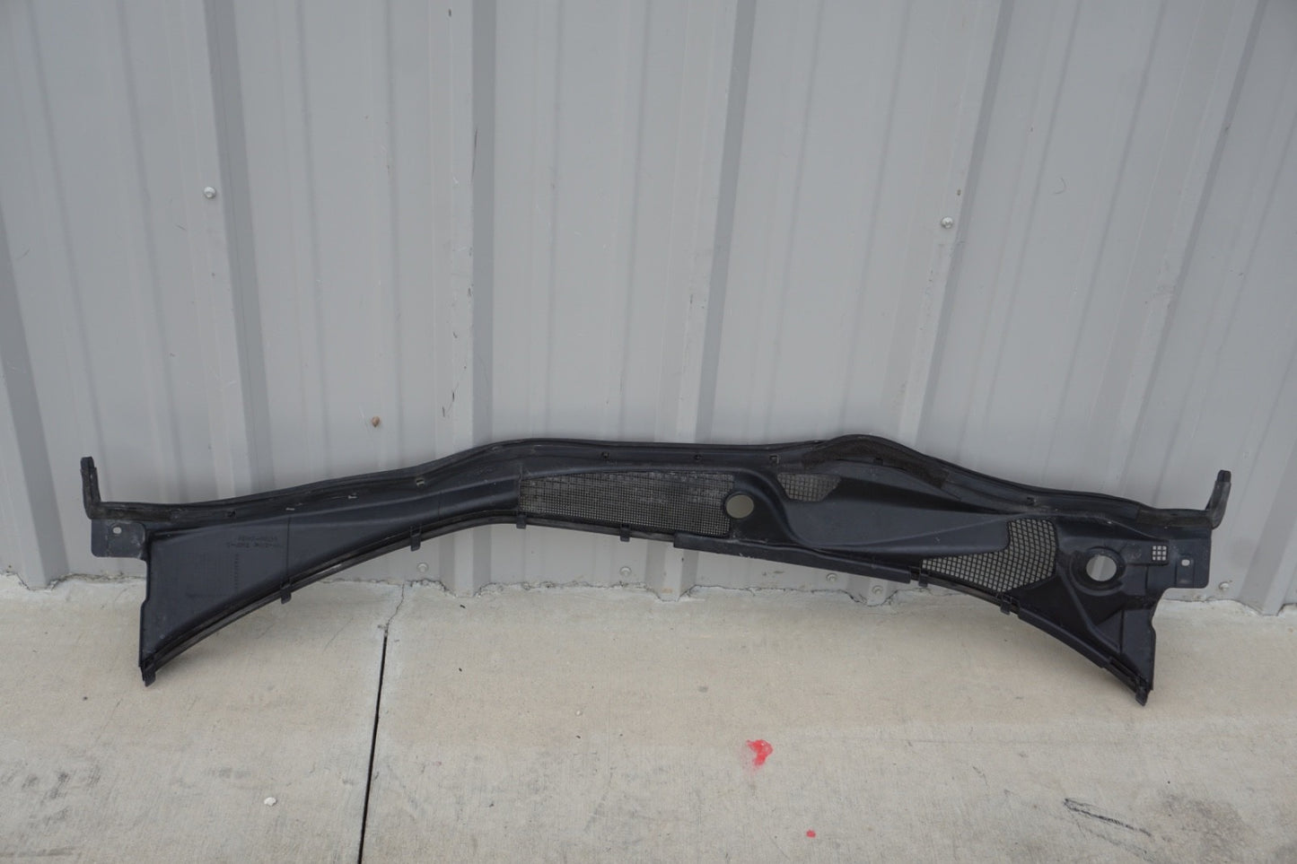 2002 - 2010 LEXUS SC430 - WINDSHIELD WIPER COWL TRIM PLASTIC - OEM FACTORY