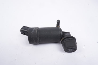 Winshield Washer Tank Pump Motor for 2016 Ford Focus Transit BV61-17K624-AB Used