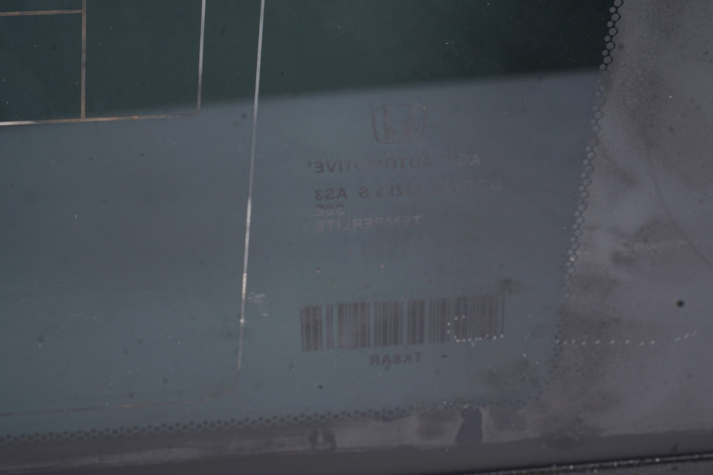 2011-2017 HONDA ODYSSEY REAR RIGHT PASS QUARTER WINDOW GLASS TINT OEM
