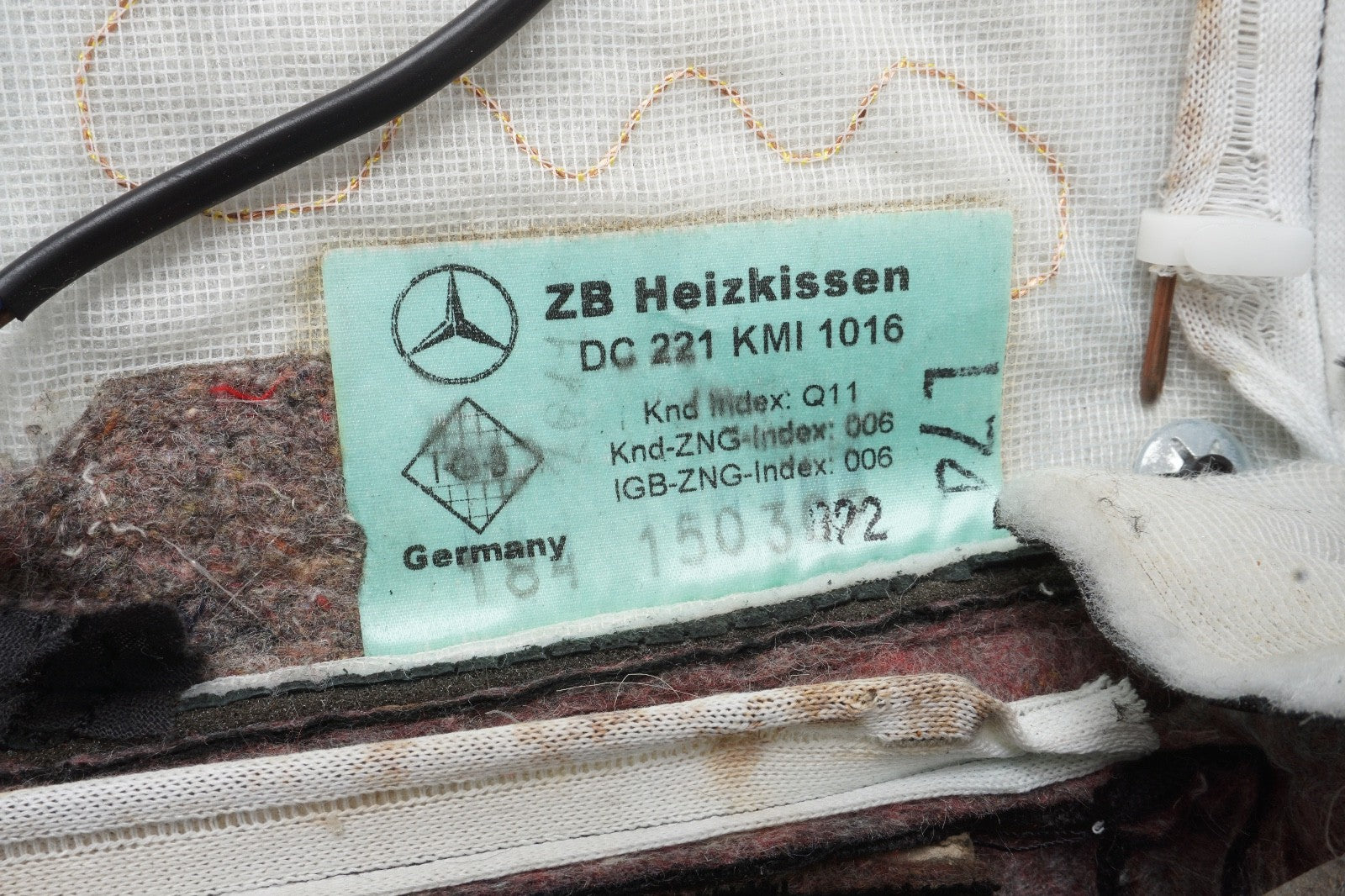 2010 - 2013 MERCEDES S550 W221 REAR RIGHT SEAT UPPER BACKREST CUSHION OEM