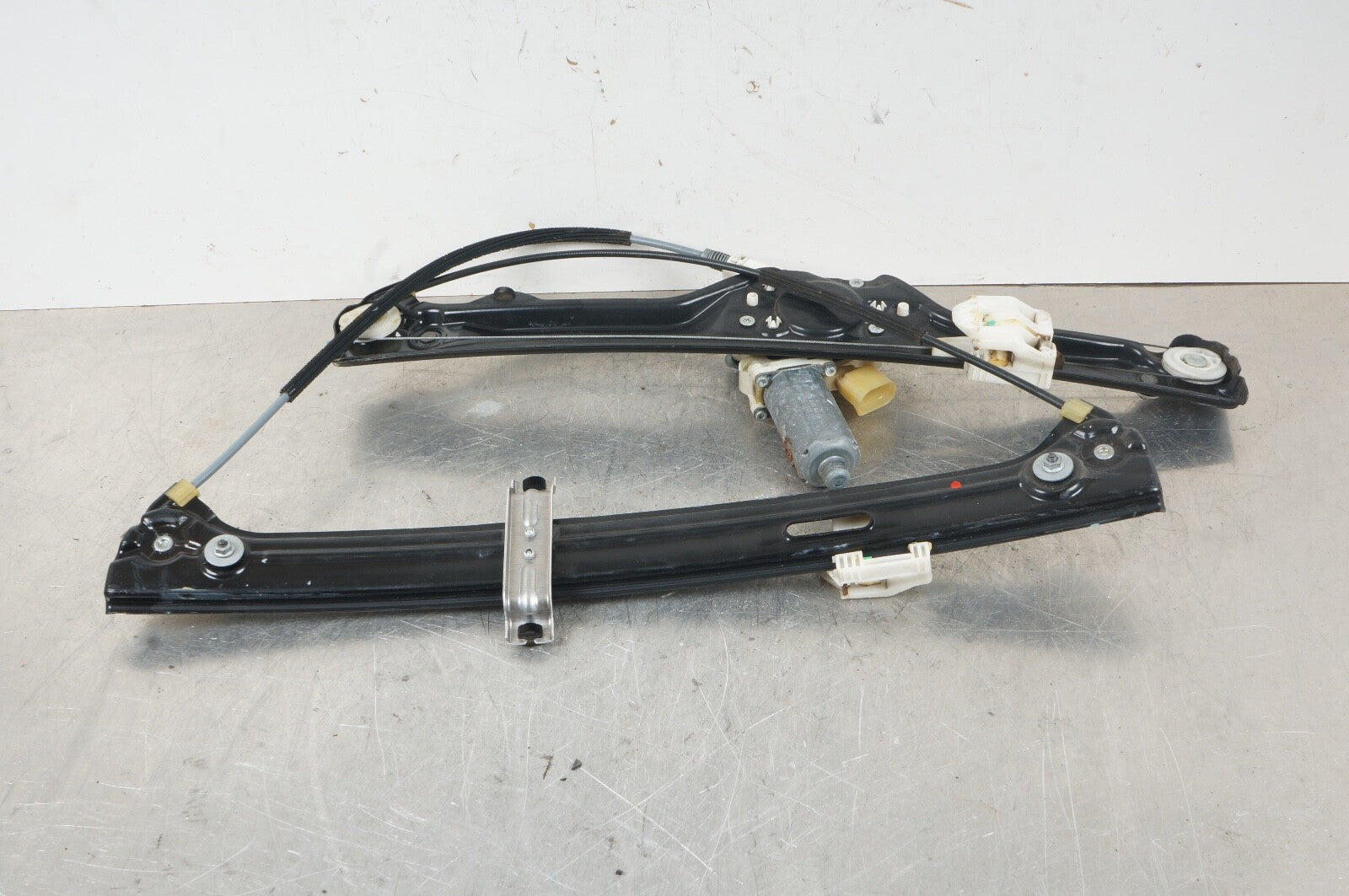 2011-2013 BMW X5 E70 FRONT LEFT DRIVER SIDE DOOR WINDOW MOTOR REGULATOR OEM