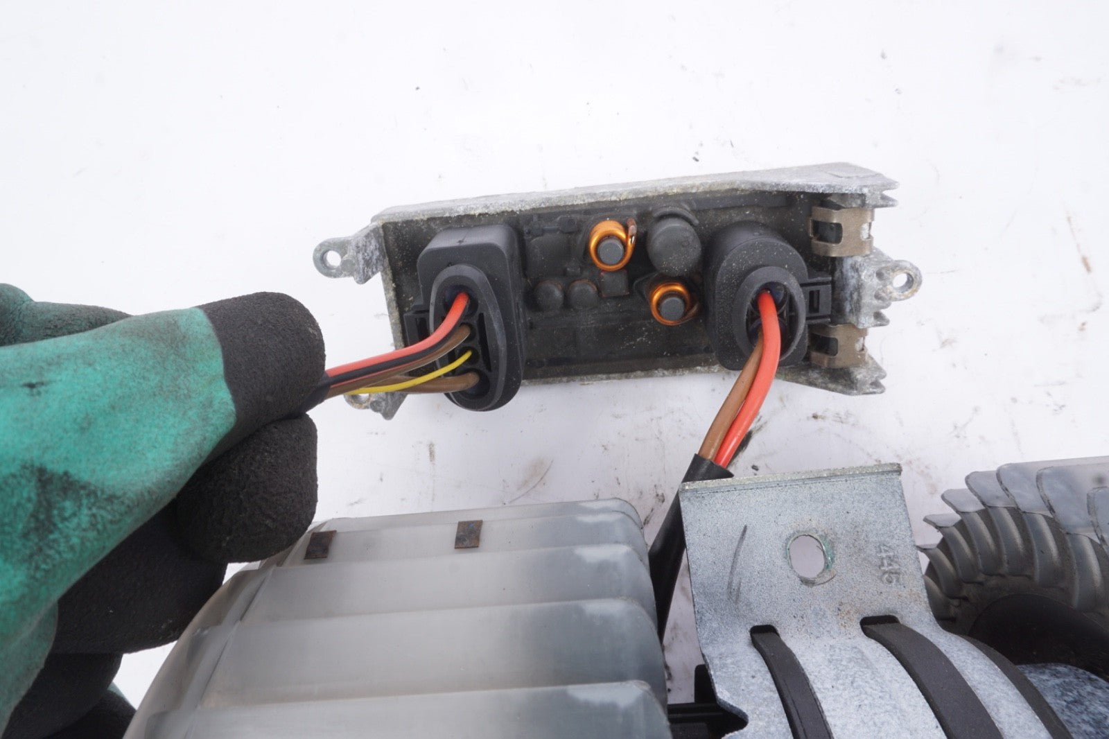 2004 - 2010 AUDI A8 S8 - Blower Motor / FAN 4E0959101A Resistor 4E0820521