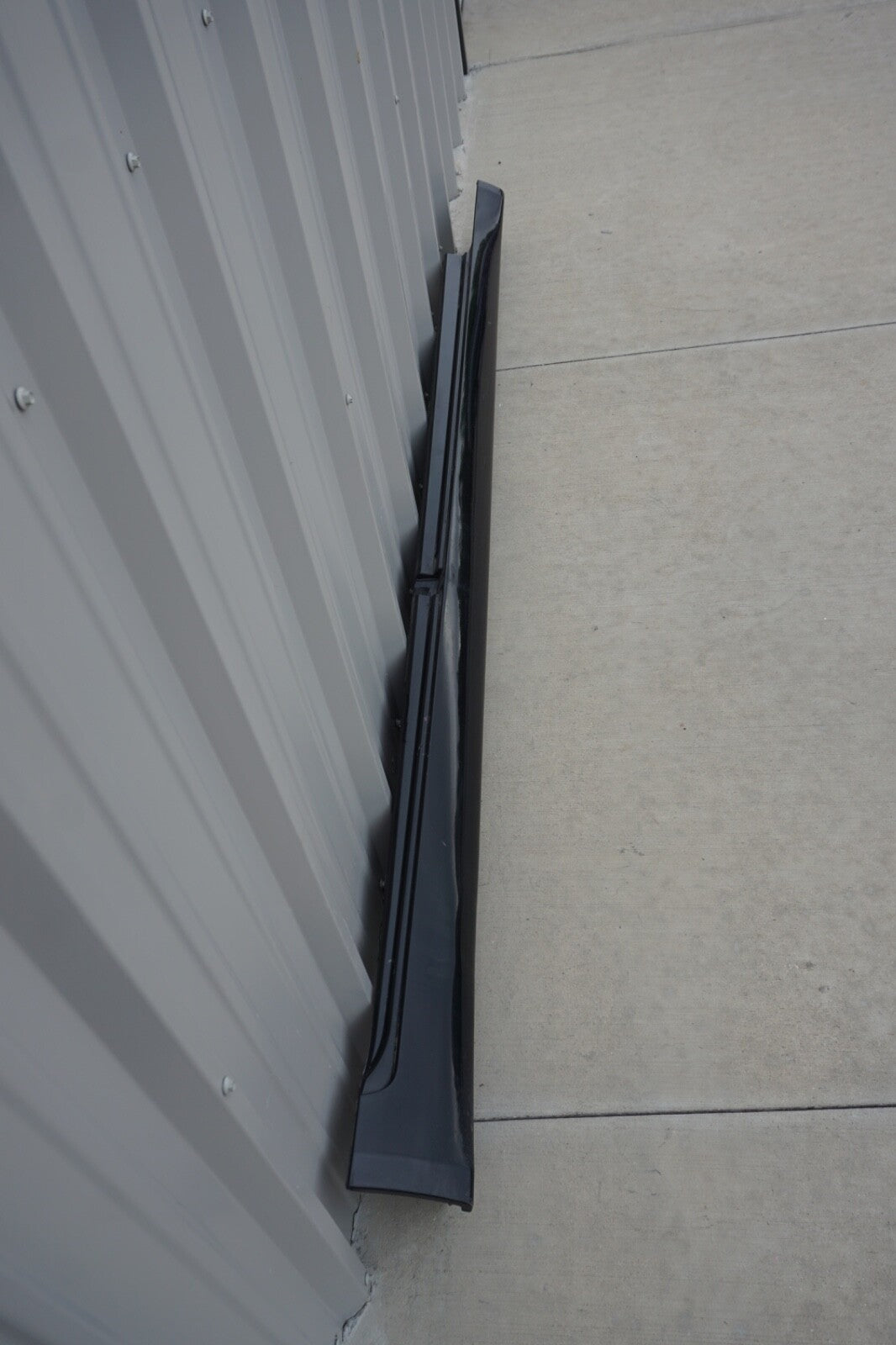 09-15 BMW F02 750Li 740Li ROCKER PANEL COVER MOLDING PASSENGER RIGHT OEM