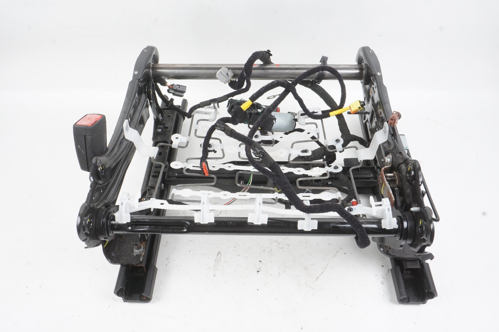 2018 - 2025 ALFA ROMEO STELVIO FRONT RIGHT LOWER SEAT TRACK FRAME OEM 52086443