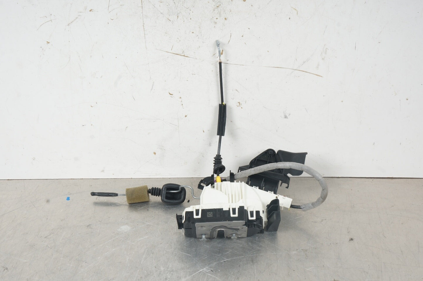 12-14 Mercedes W204 C250 C300 C350 Front Right Door Lock Latch Actuator