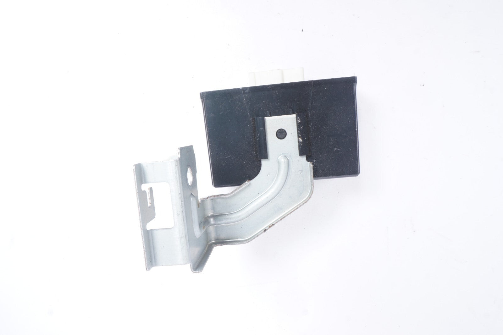 2003 - 2005 Mazda 6 Theft Locking Module GK2A67790A  OEM