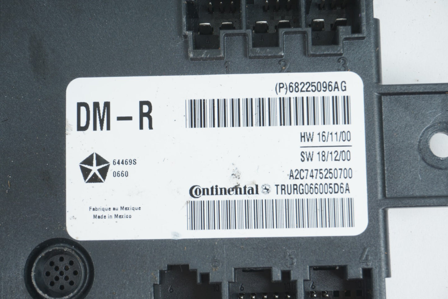 2017-2020 CHRYSLER PACIFICA REAR LEFT DRIVE SIDE SLIDING DOOR CONTROL MODULE OEM