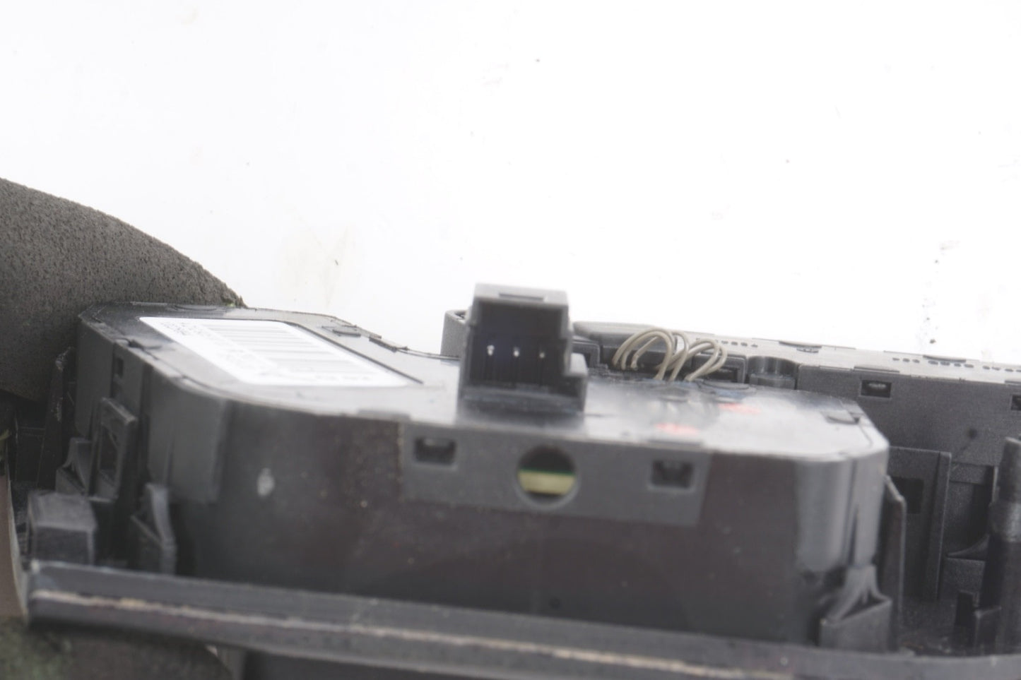 2008 - 2014 Mercedes W204 C250 Front Right Control Switch Button OEM