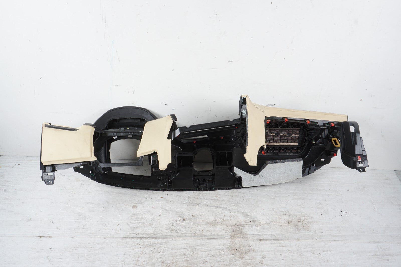 13 - 18 BMW 650i 640i F06 Dash Dashboard Panel OEM