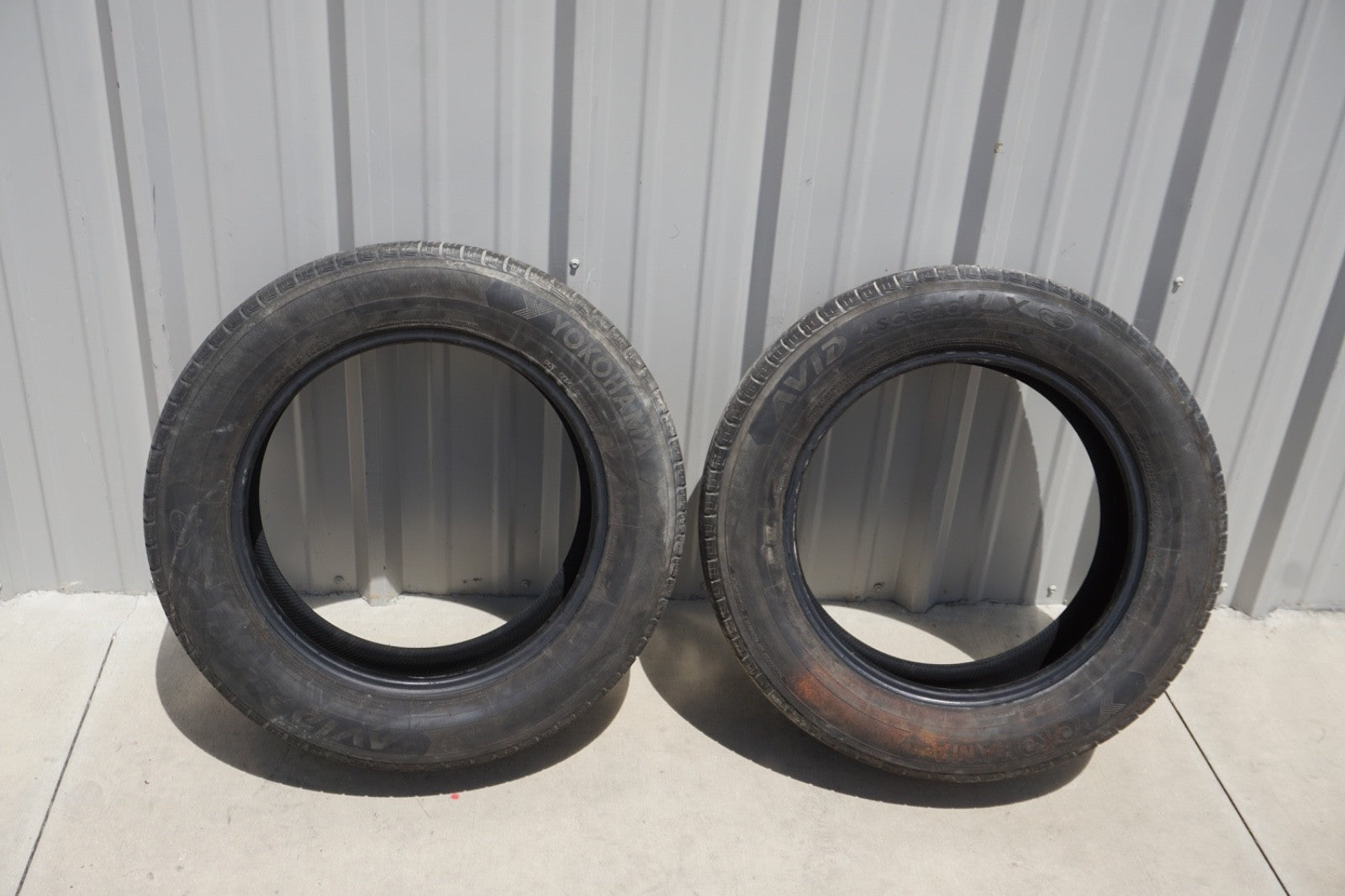 PAIR Used-235/60 R18 Yokohama Avid Ascend LX 103 H 8/32 DOT 4421