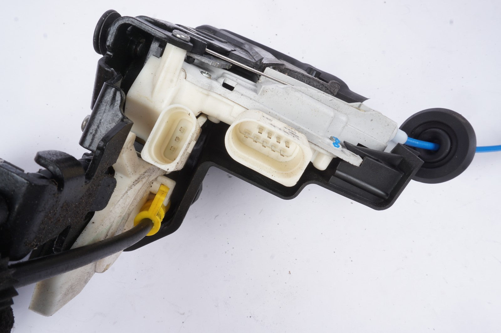 2011 - 2018 AUDI A8 QUATTRO REAR LEFT DOOR LOCK LATCH ACTUATOR OEM