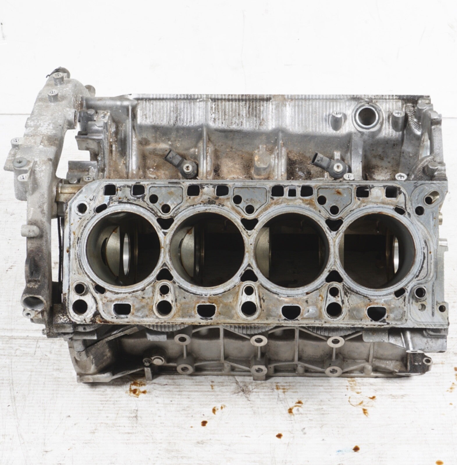 2009 - 2018 PORSCHE CAYENNE 4.8L 8 CYLINDER CYLINDER BLOCK CRANKCASE 948101113