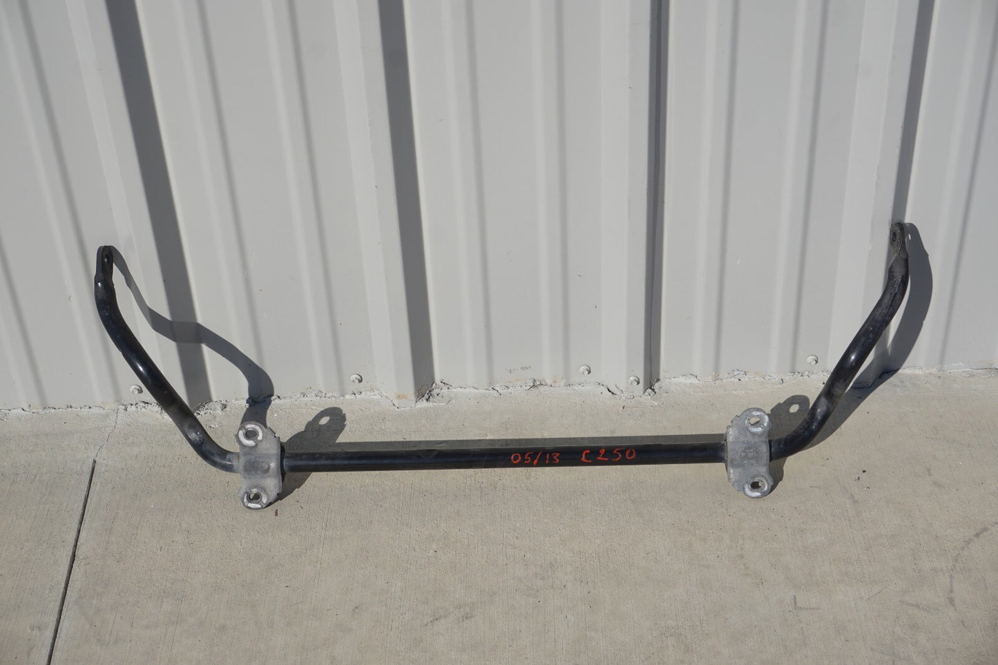 08-14 Mercedes C250 C300 C350 Front Stabilizer Sway Bar 2043232065  OEM