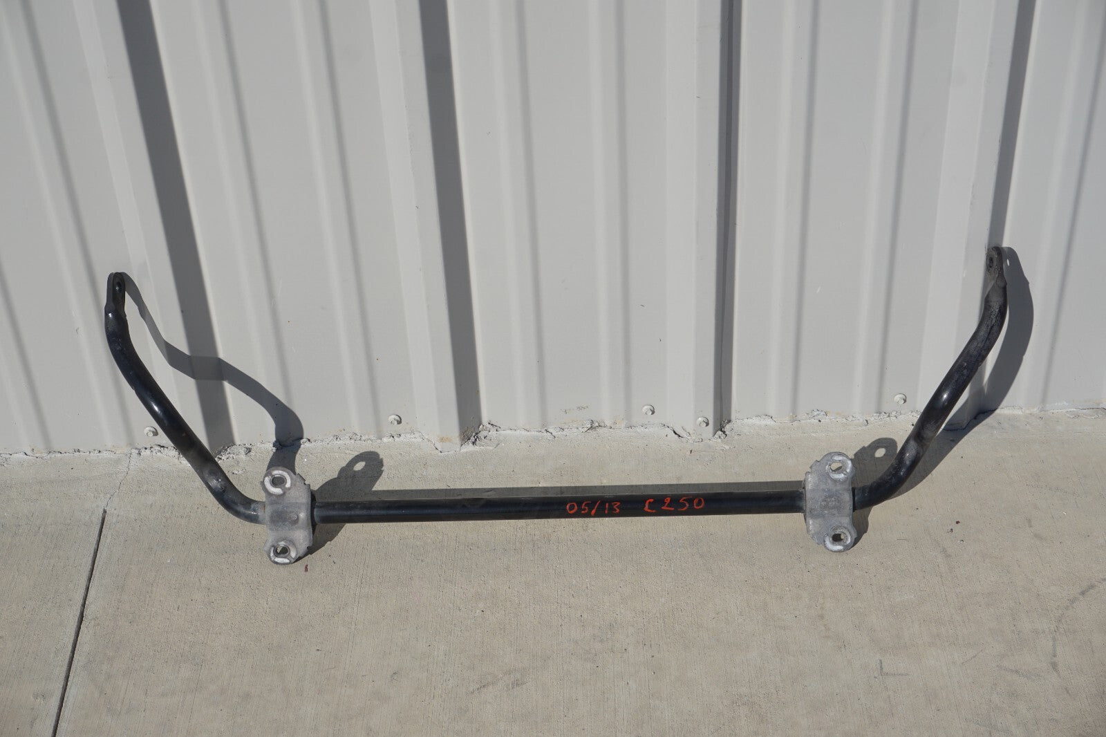 08-14 Mercedes C250 C300 C350 Front Stabilizer Sway Bar 2043232065  OEM