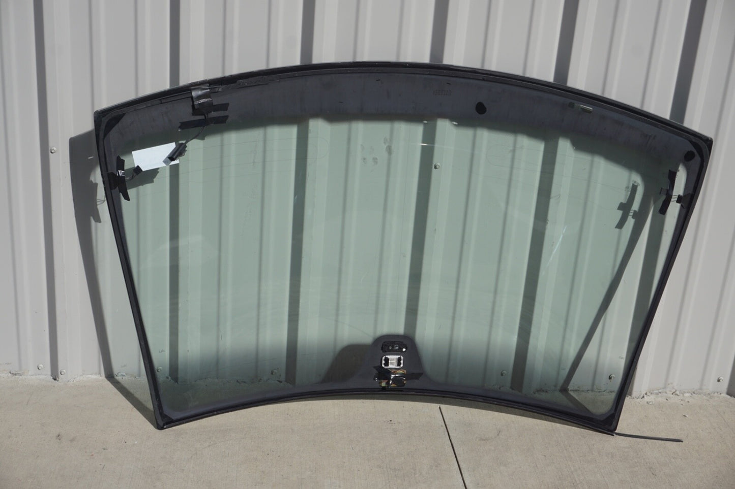 03-04 Mercedes R230 SL500 SL55 AMG Front Windshield Glass Wind Shield OEM
