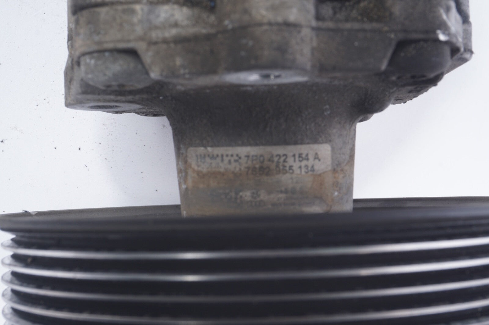 11-16 Porsche Cayenne 958 Power Steering Pump With Pulley 7P0422154 Oem