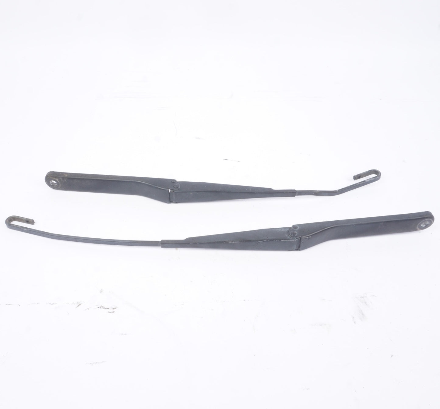 2003-2005 BMW Z4 E85 ROADSTER LEFT & RIGHT FRONT WINDSHIELD WIPER ARM SET OEM