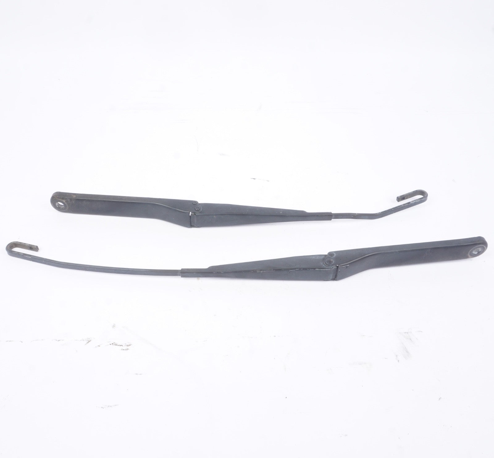 2003-2005 BMW Z4 E85 ROADSTER LEFT & RIGHT FRONT WINDSHIELD WIPER ARM SET OEM