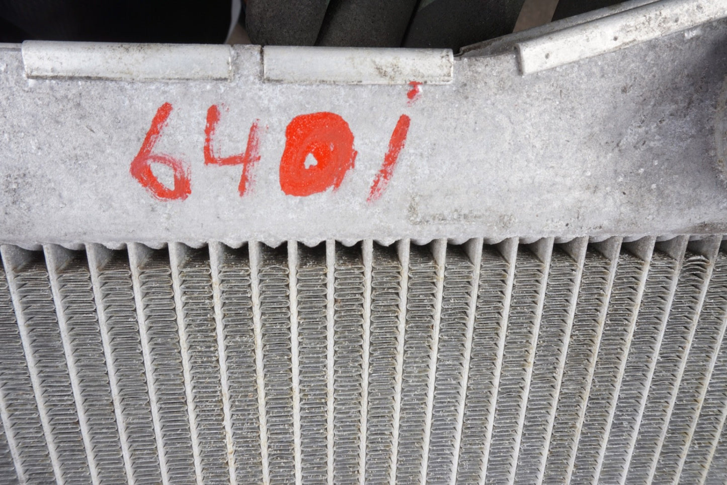 09-18 BMW F01 F06 F12 F13 640I 740I MAIN ENGINE COOLING RADIATOR 7605644 OEM