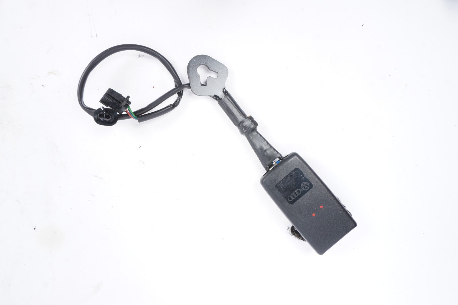 2011 - 2017 Audi A8L A8 Front Right Passenger Seat Belt Buckle Latch OEM