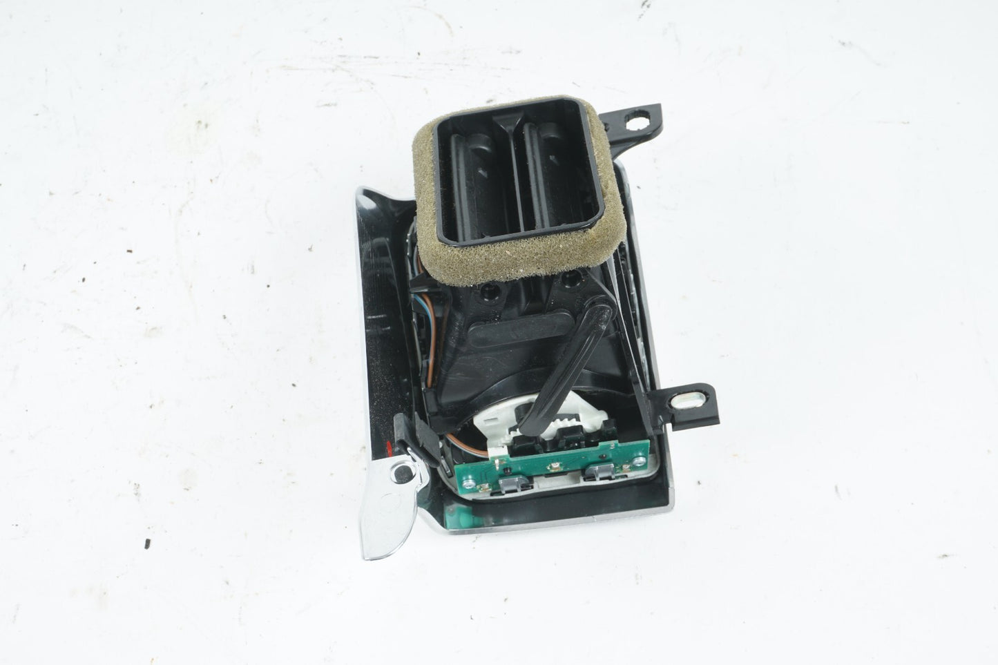 10 - 16 PORSCHE PANAMERA REAR LEFT DRIVER SIDE CENTER CONSOLE AIR VENT OEM