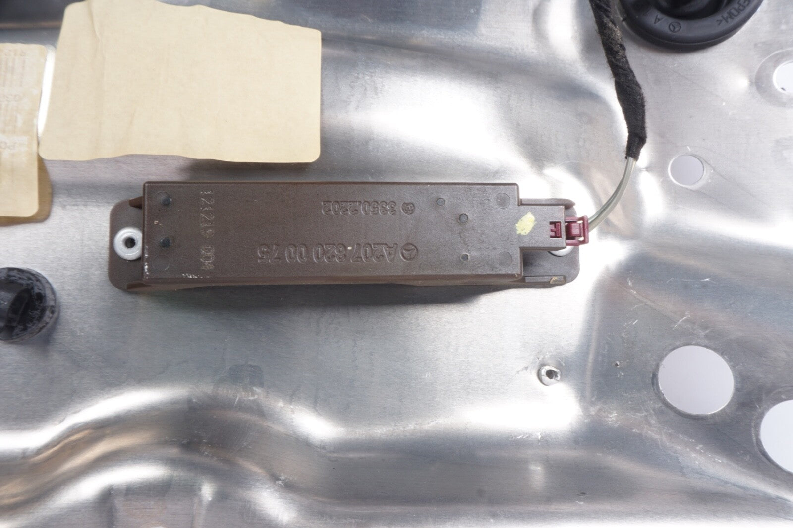 08-16 Mercedes W204 C250 C300 E350 E400 Rear Left Driver Door Window Regulator