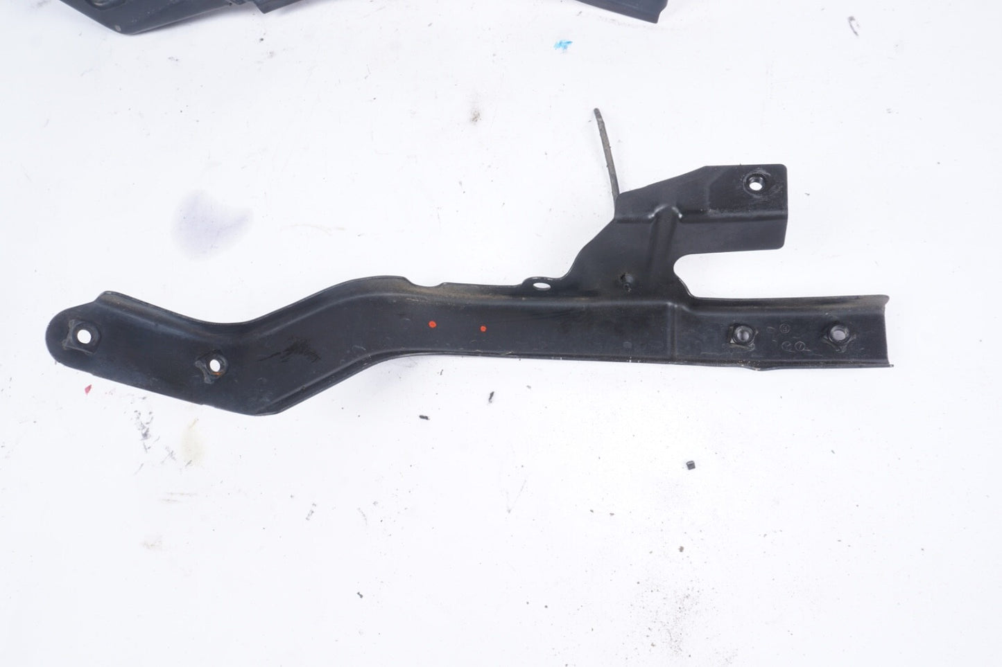 07-13 Mercedes S550 S600 Right Passenger Side Headlight Support Bracket Oem