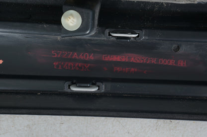 14 - 18 MITSUBISHI OUTLANDER FRONT RIGHT PASSENGER SIDE DOOR LOWER MOLDING  OEM