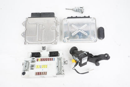 2014 2015 Fiat 500L Ignition Set Key Lock Module OEM