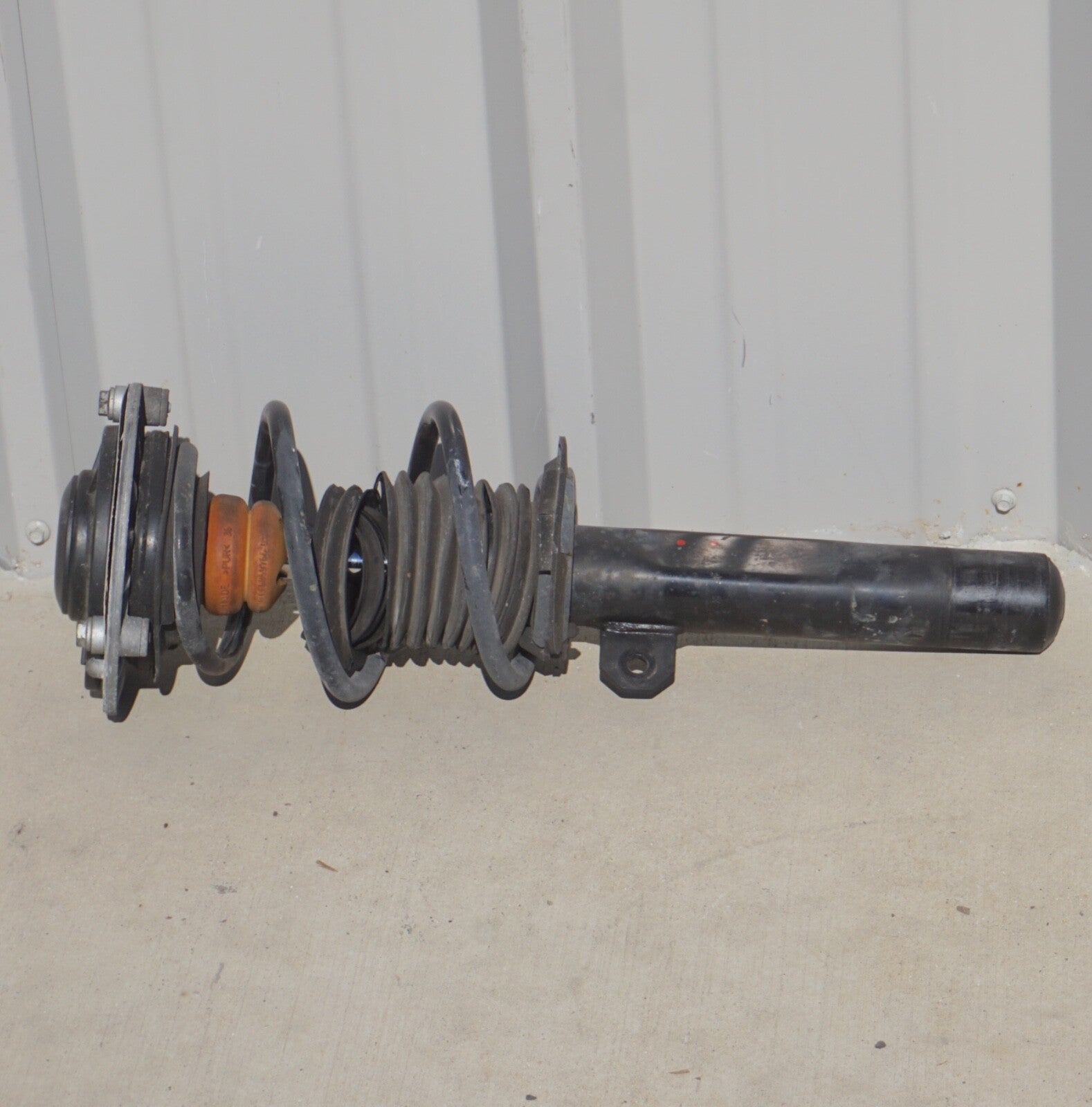 2014 - 2024 MINI COOPER F55 FRONT RIGHT STRUT SHOCK ABSORBER OEM 31316870818